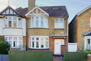 Hardman Road, Kingston- click for photo gallery